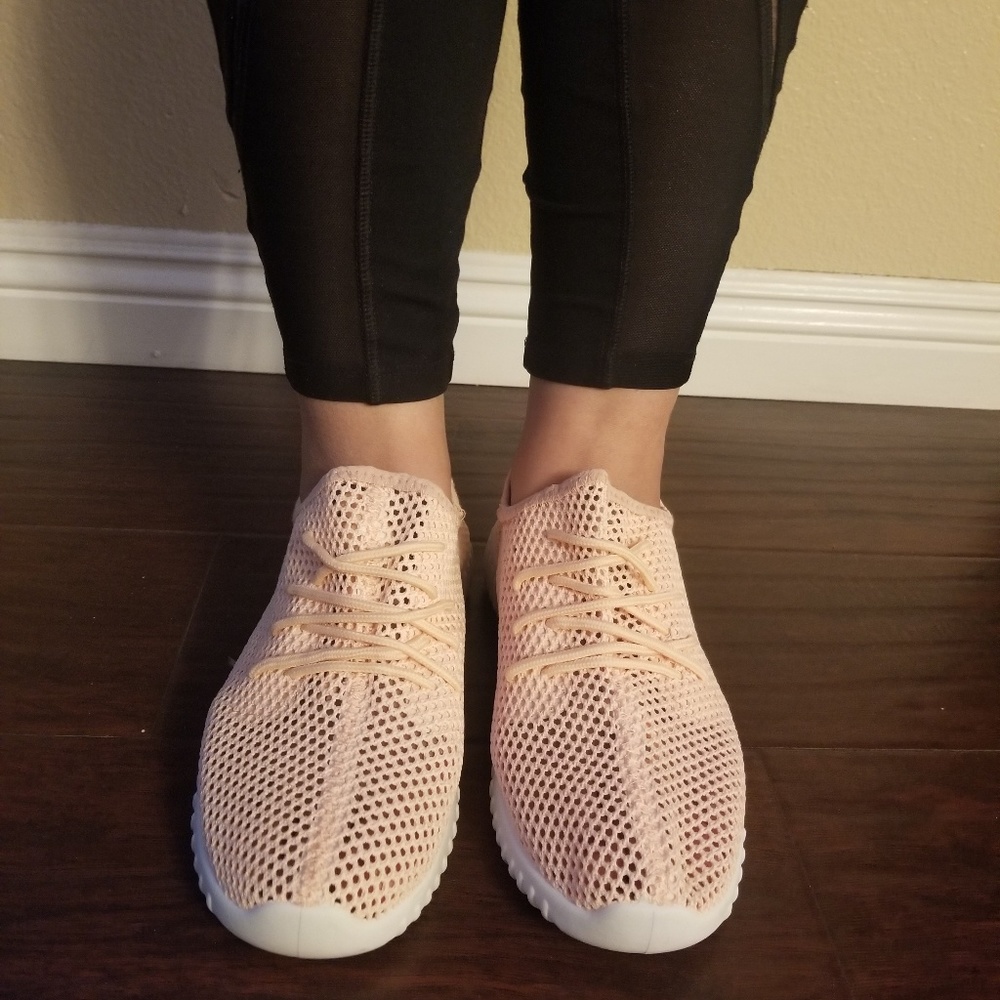 Shoes - Picture 6 of 6